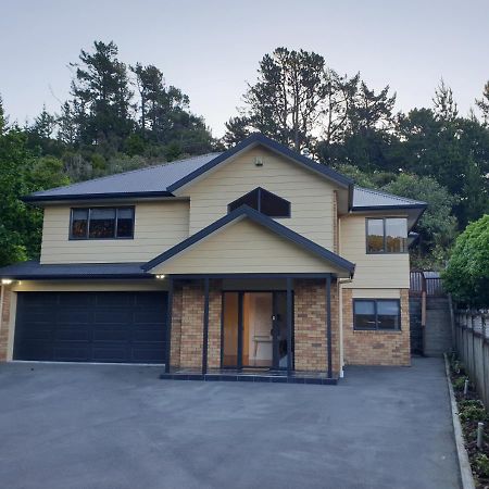 Stay In Valley Lower Hutt Exterior foto